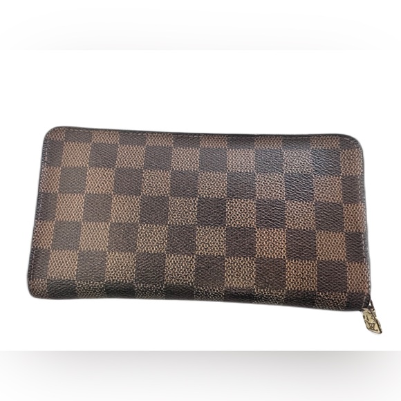 Louis Vuitton Damier Ebene Zippy Wallet - Picture 10 of 15